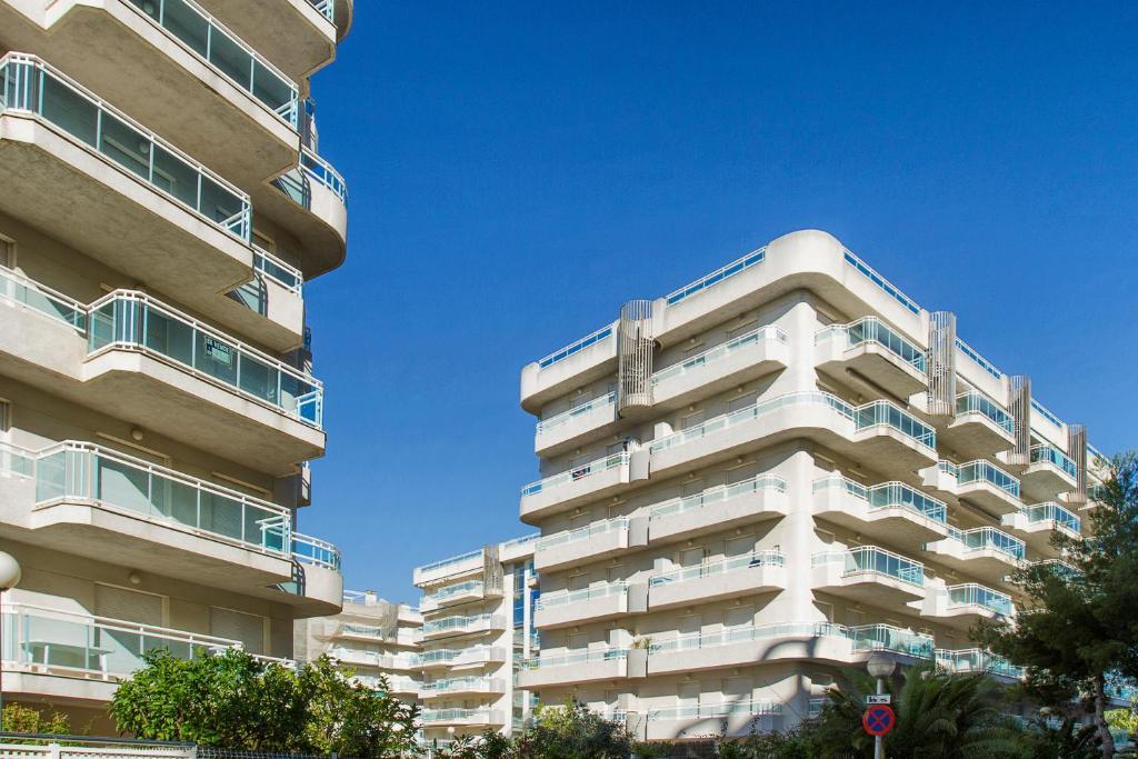 Rentalmar Families Larimar 萨洛 外观 照片